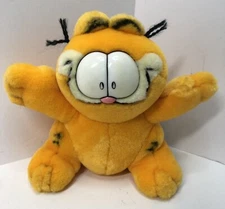 Vintage 1996 Garfield Plush Stuffed Animal 24k Polar Puff Mighty Star 7”