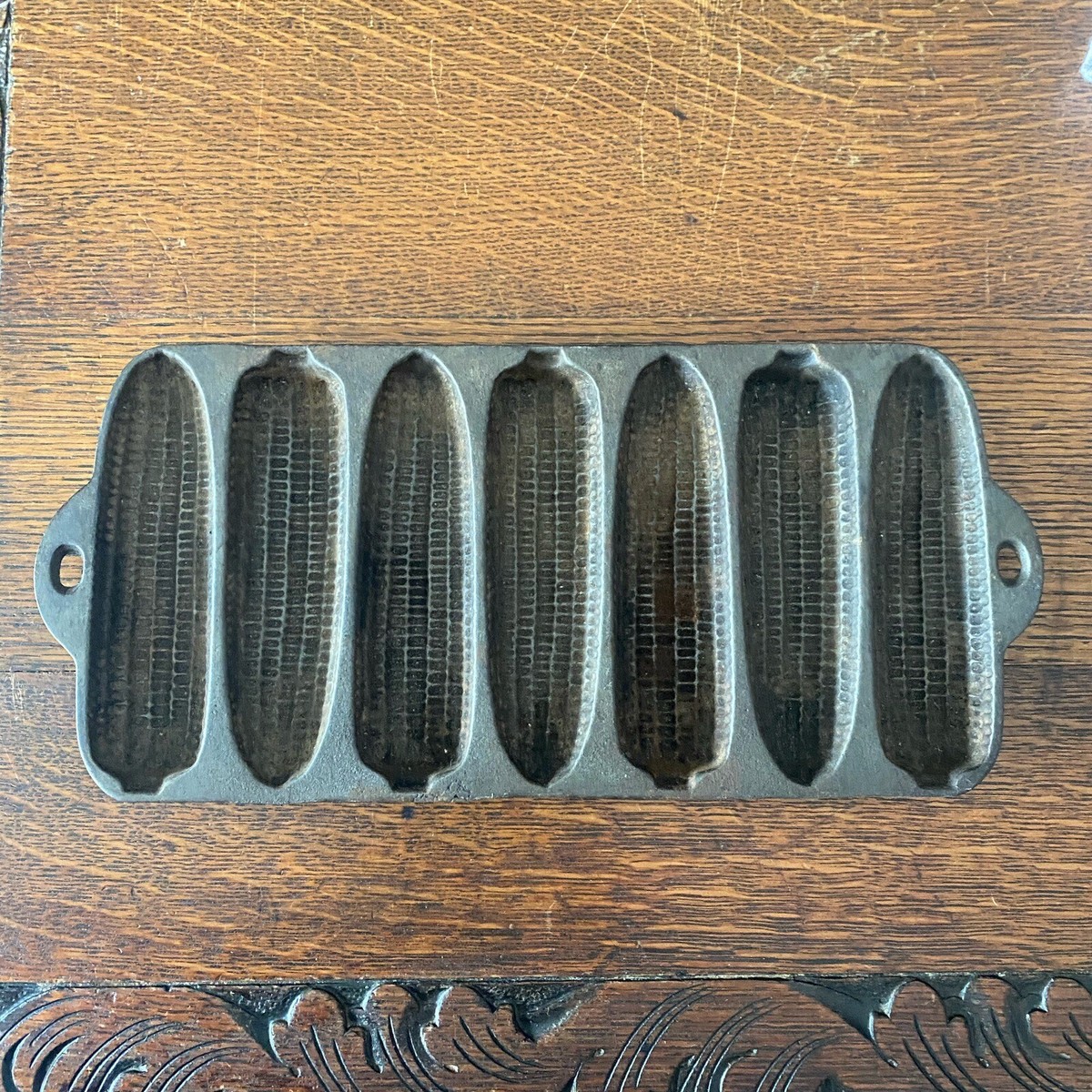 The Cob Cast Iron Cornbread Mold Wagner Cast Iron Corn Cob Bread