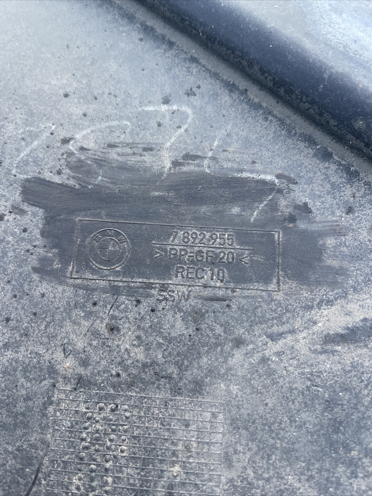 BMW E46 M3 3.2 Rear Under Tray Undertray Splash Guard Cover LEFT Side