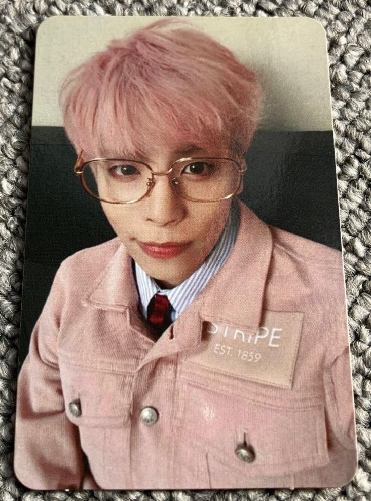 トレカ付 SHINee ジョンヒョン She is JONGHYUN 好き SHINee Jonghyun she is Official Photocard Photo card PC