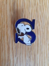Vintage 1980s Snoopy Peanuts Badge, S Initial Letter Brooch Lapel Pin VGC