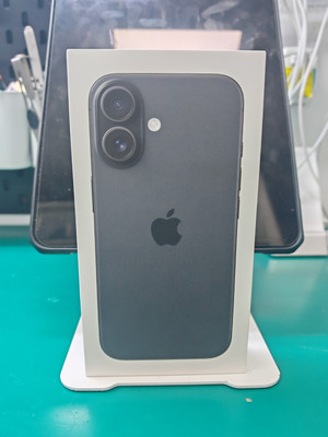 Apple iPhone 16 128GB schwarz, entsperrt, nagelneu, versiegelt, ungeöffnet - Portofrei
