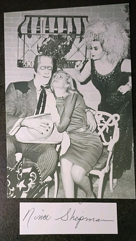 NINA SHIPMAN Hand Signed Autograph CUT With 4X6 PHOTO THE MUNSTERS -ACTRESS