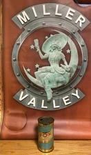 Fox Deluxe Beer flat top beer can Fox Head Brewing Co Waukesha Wi Brown Text