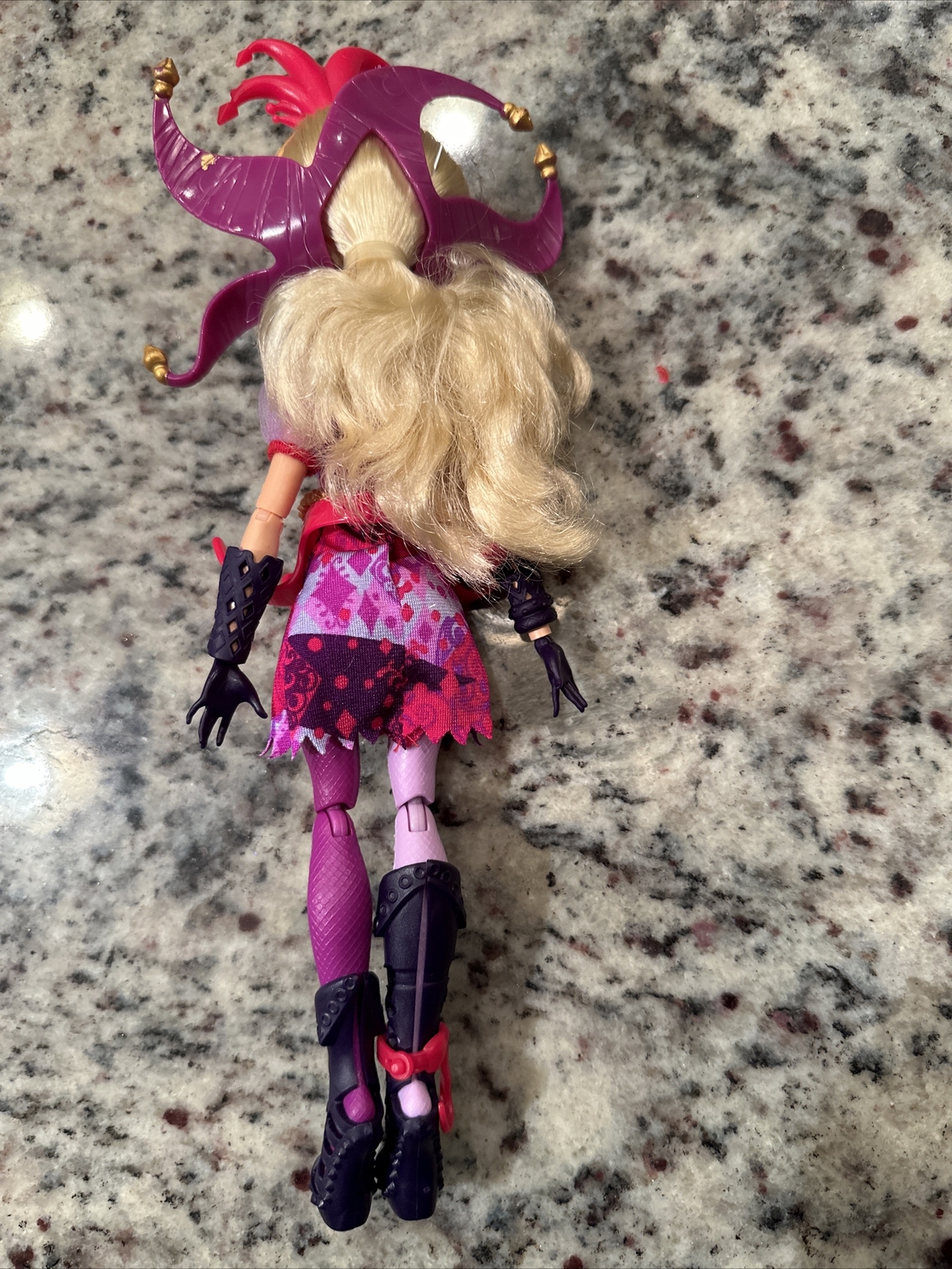 Ever After High Way Too Wonderland Courtly Jester Doll Mattel 