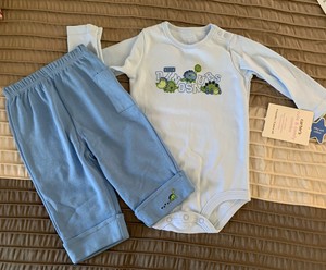 carter's two piece set