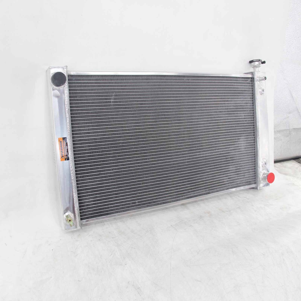 3 Row Aluminum Radiator For 1988-1993 Chevy GMC C1500 C2500 K1500 K2500 3 Row Aluminum Radiator For 1988-1993 Chevy GMC C1500 C2500 K1500 K2500