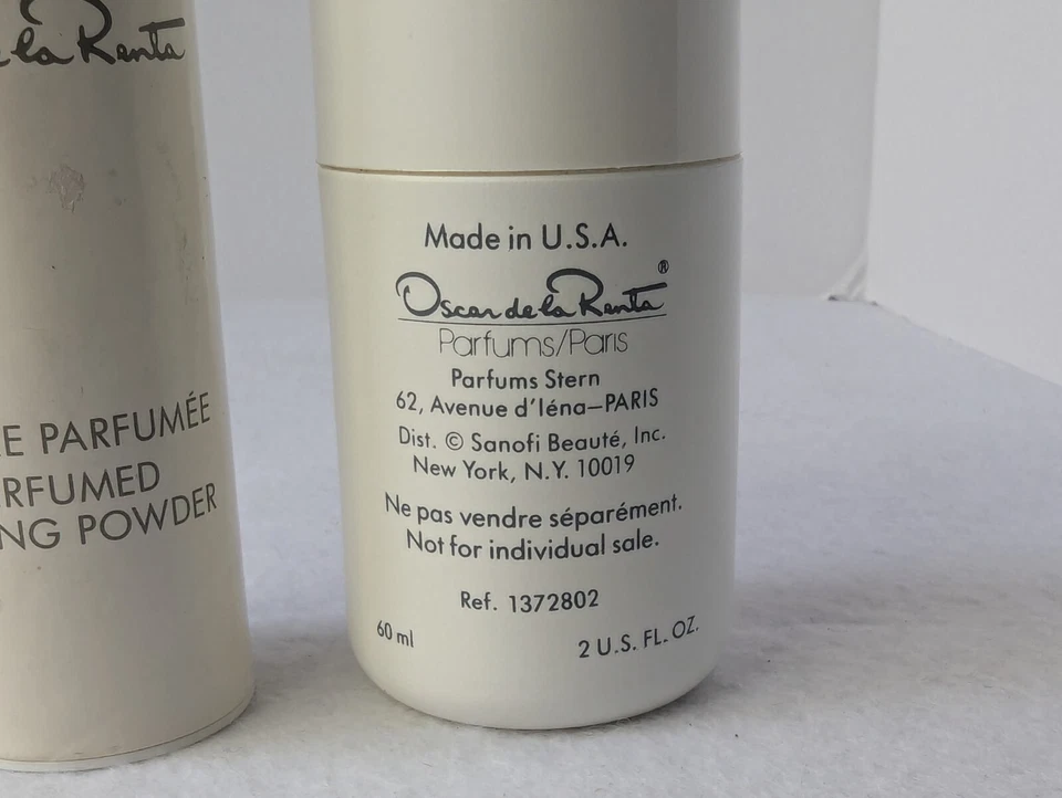 Oscar de la Renta Active Loción y Polvo Perfumado LEER Foto 2 de 4