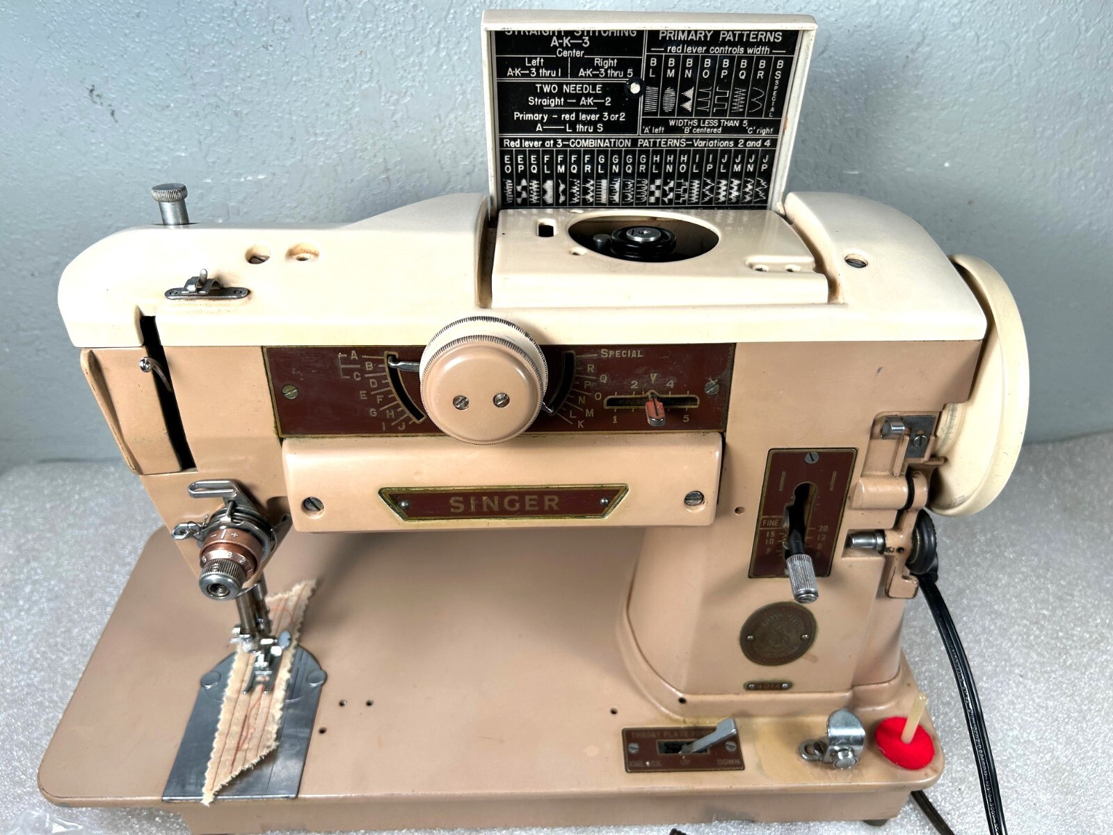 1955 Singer 401A Sewing Machine Strong Runner will sew Silk to Leather