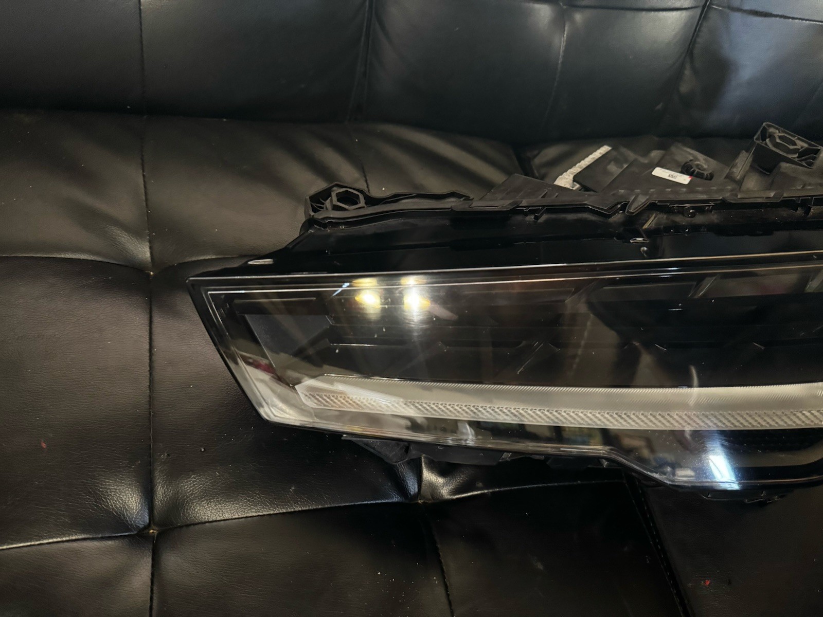 Lamborghini Urus 2019-2024 Left Headlight P/N 4ML941035E