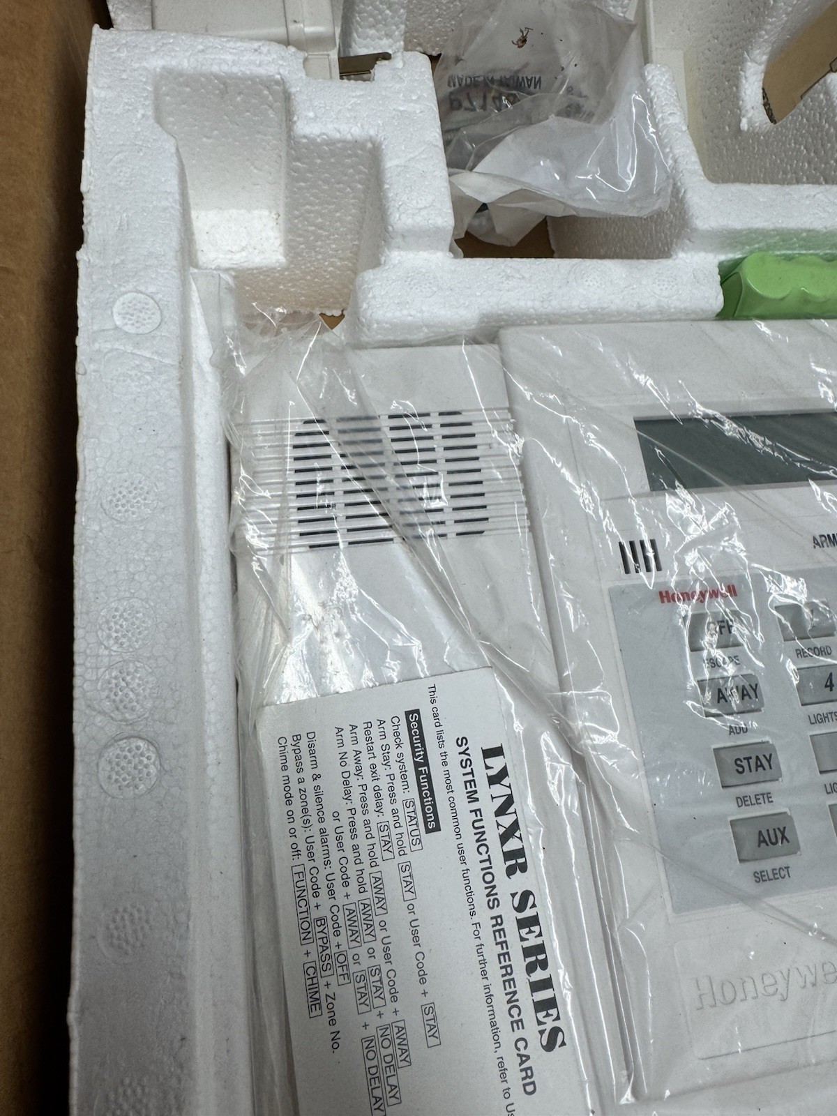 VINTAGE NOS Ademco Honeywell LYNXR-1 Security System