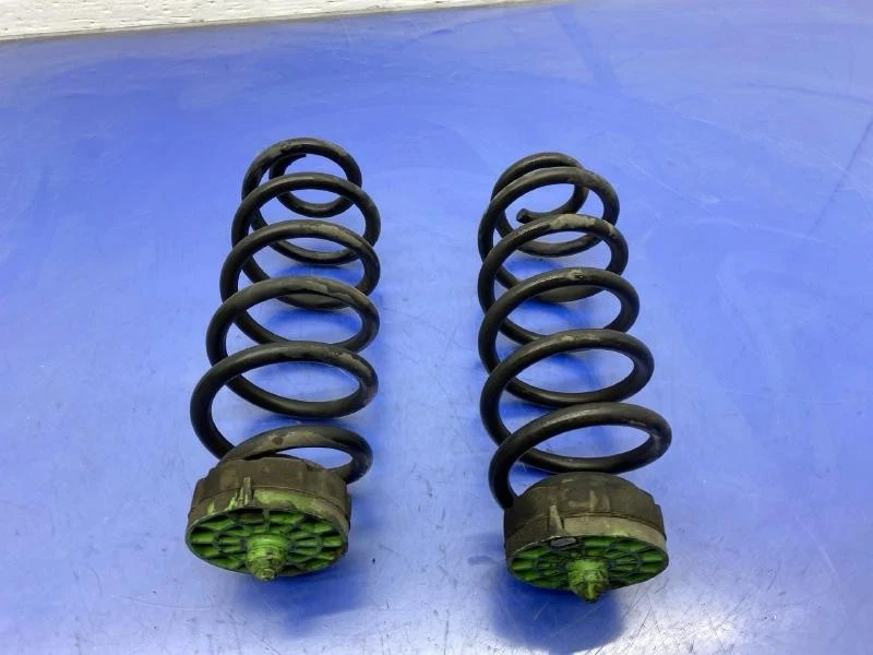 AUDI RS7 2014-2017 4,0 L V8 AWD A/T SUSPENSIÓN TRASERA IZQUIERDA Y DERECHA JUEGO DE MUELLES HELICOIDALES Foto 2 de 4