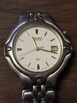 Vintage Seiko Womens Kinetic Sport Watch Silver Gold Tone Date Window 3M22 Japan