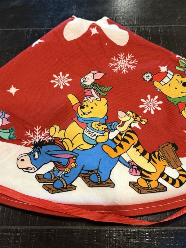 New Winnie The Pooh  And Friends Christmas Tree Skirt Tree 30” Cute Decor