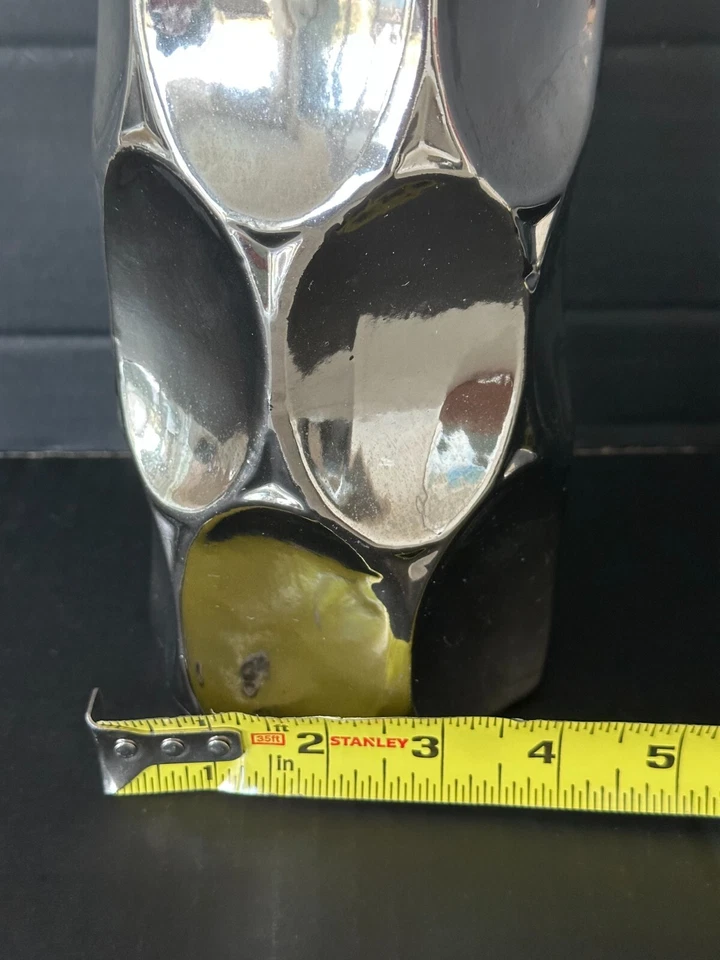 Botella de cerámica plateada de Urban Trends Collection (24496) 14" de alto Foto 4 de 4