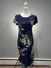 SALE! Navy Isabel Maternity Floral Dress Size M EUC