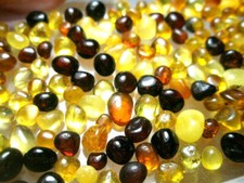 NATURAL NO HOLED POLISHED BALTIC AMBER LOOSE 10 gr BEADS about 3 - 6 mm