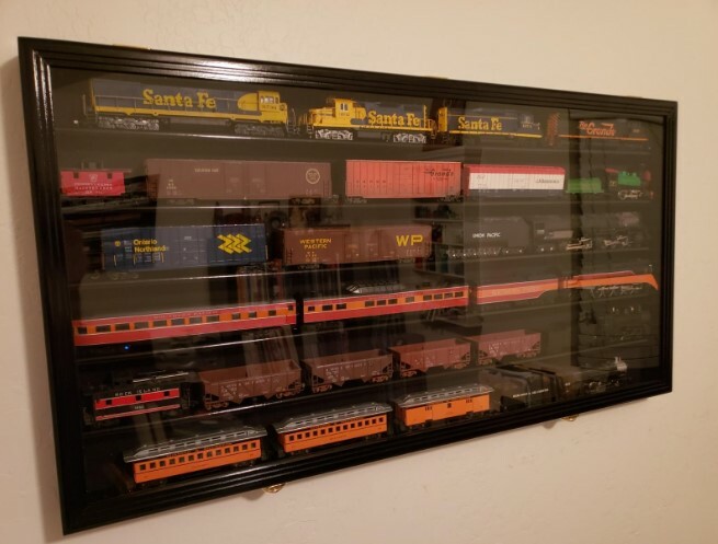 Ho Scale Display Module Ho Scale Display Case 24 Inch With Oak Base - Show Off Your Models HO ...