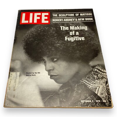 September 11 1970 - LIFE Magazine - Angela Davis - Wanted By The