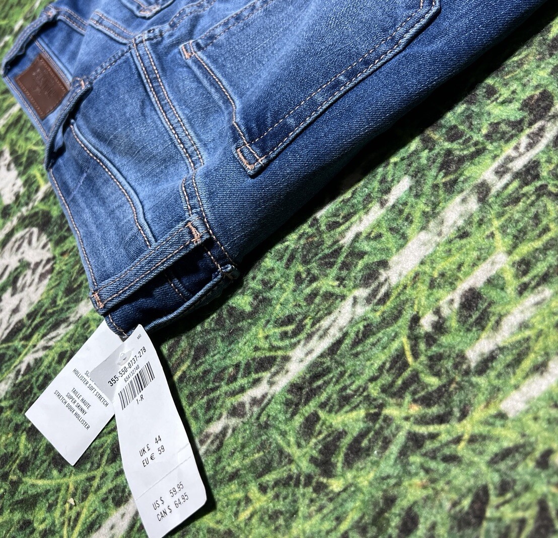Hollister Skinny Jeans Light Blue Wash Size 1R /0r W25 Denim Súper Skinny-image