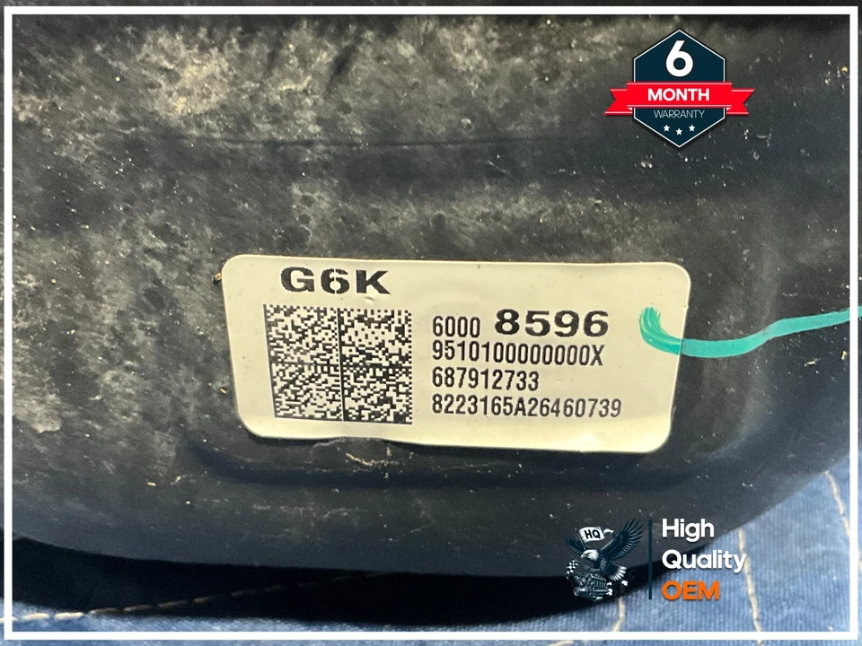 Chevrolet Trax 2024 tracción delantera 1,2 L depósito de tanque de gasolina con cubierta de escudo térmico OEM Foto 4 de 4