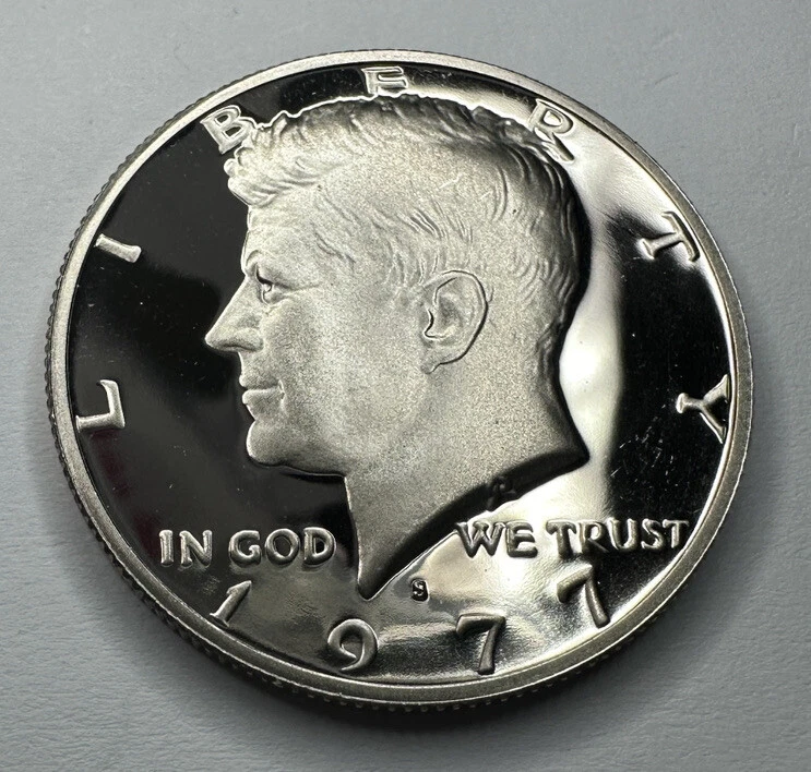1977-S Kennedy Half Dollar PROOF 50cent Piece Coin from US Mint Proof Set - Image 4 of 4