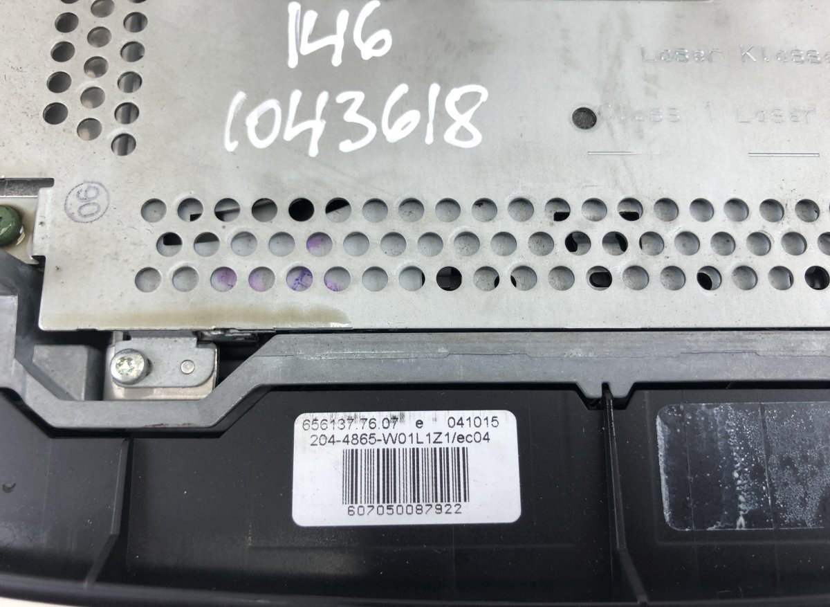 SL-CLASS (R230) VA2465485 Radio A2308203589 A2308204189 