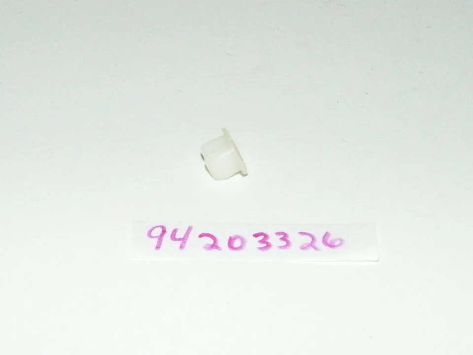 Parachoques trasero Fascia Retenedor 85 93 Spectrum Chevy Geo Storm Sunfire 94203326  Foto 4 de 4