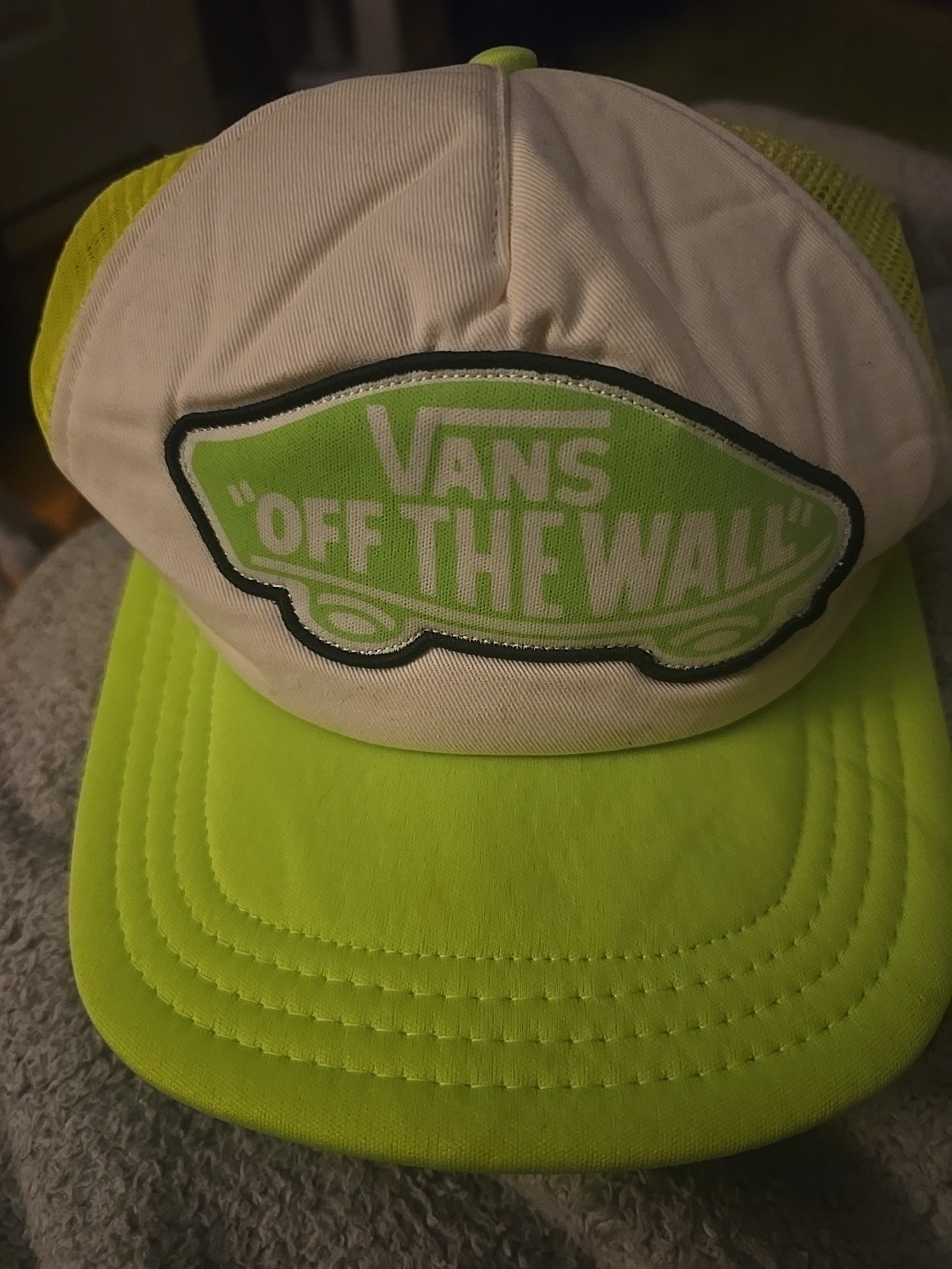 Vans Off The Wall Beach Bright Neon Green Punk Trucker Hat Cap Distressed Skater