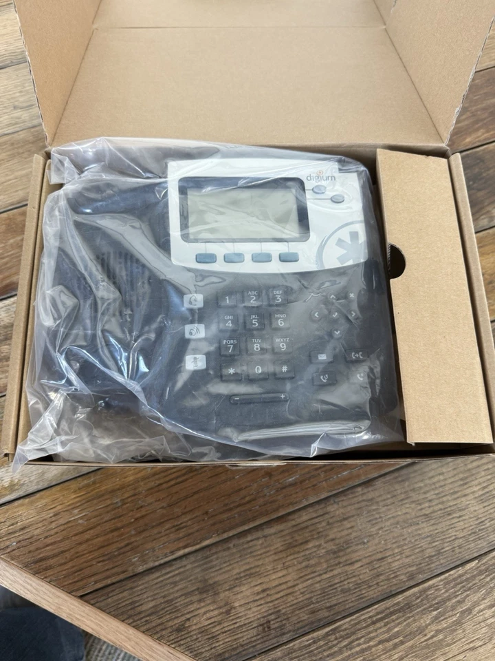 Lot Of 4 Digium D45 Phones 3 Brand New, 1 Benched. - Image 2 of 3