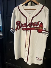 Chipper Jones autographed MLB Authentic Atlanta Braves Jersey. (Home-White)