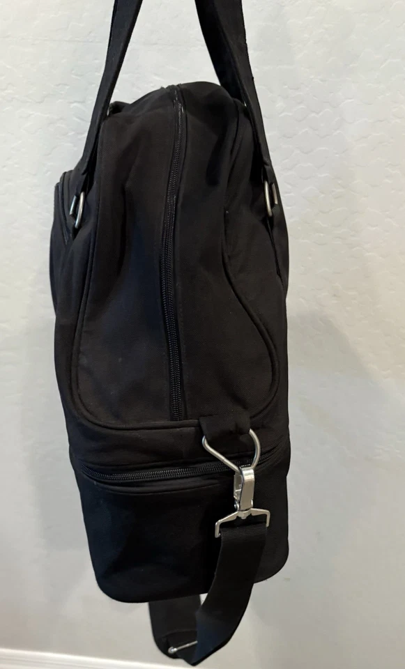 Lucy Activewear Duffle Bag Black Tote Weekender Straps multi Pocket 18”x16” - Image 3 of 4