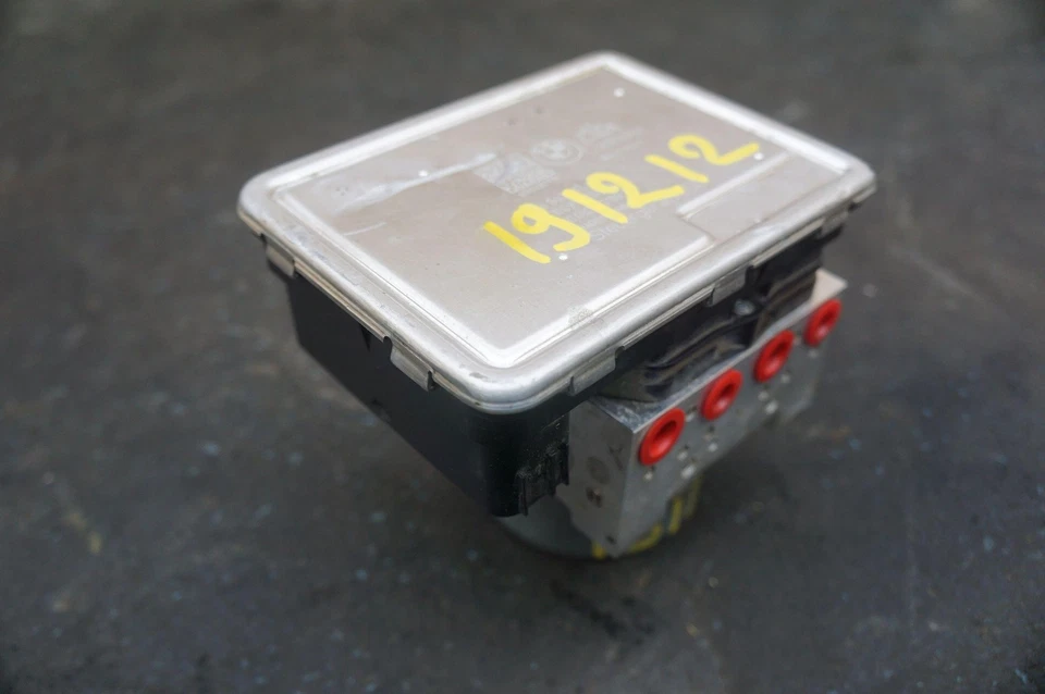 Módulo de bomba de freno ABS 6862014 89541WAA12 OEM Toyota Supra 2020 Foto 2 de 4