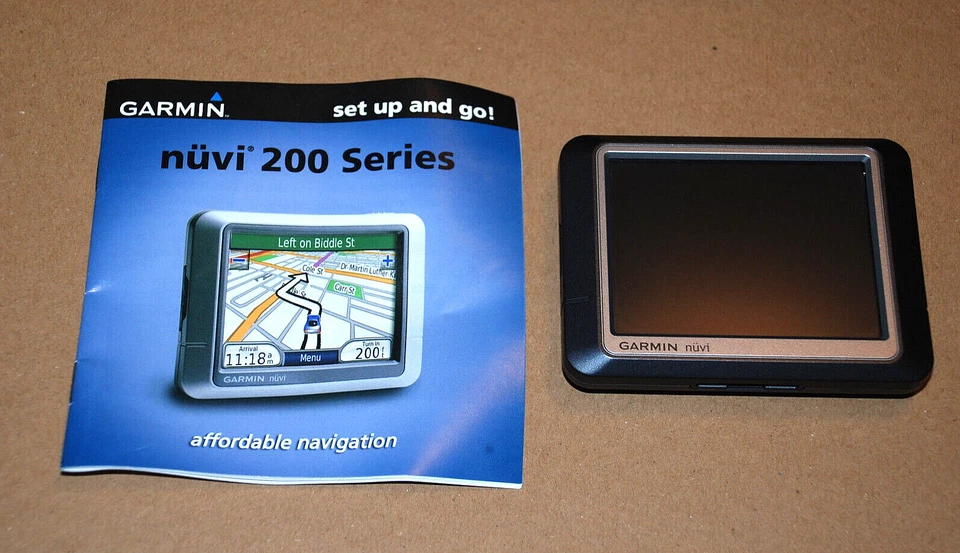 GARMIN NUVI 200 Series GPS Touch Screen Navigation System Accessories Bundle - Image 3 of 4