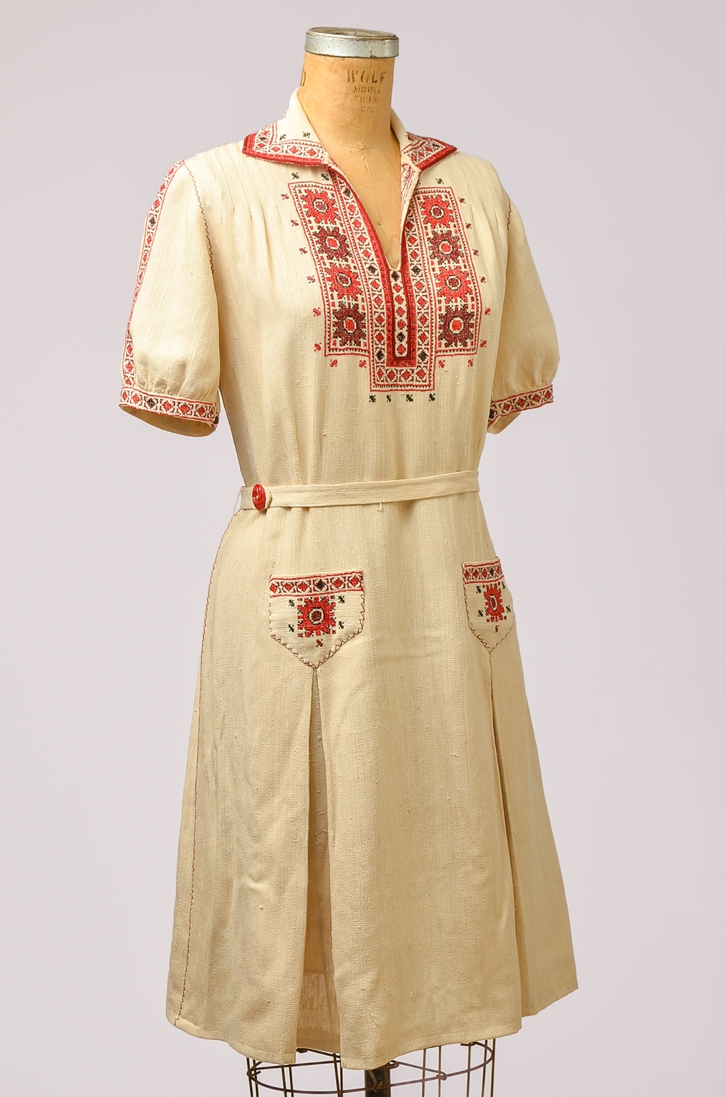1920s Hungarian Hand Embroidered on Linen Cotton … - image 2