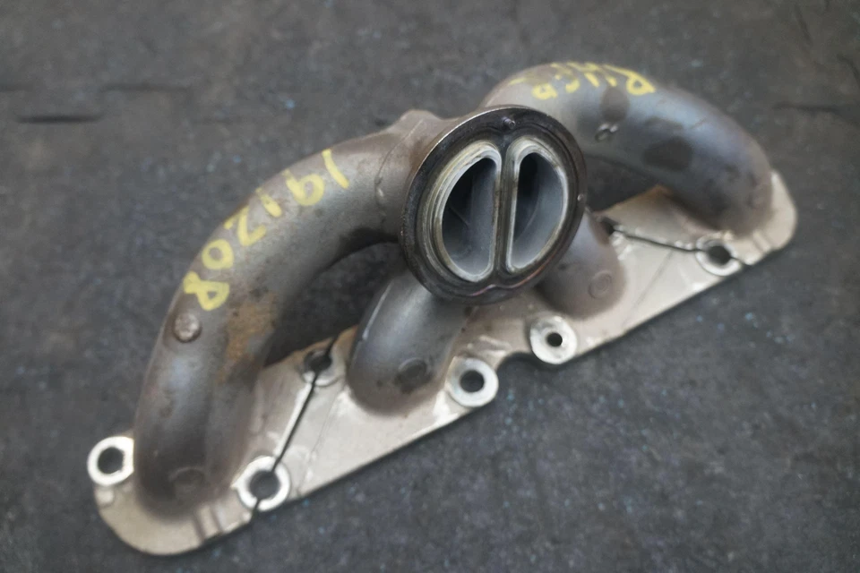 Труба правого коллектора выпускного коллектора 11628600284 от оригинального производителя BMW 750i G11 G12 2016-2018 - Изображение 3 из 4