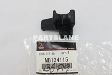 Mitsubishi Pajero Montero 84-90 Oem Qtr Window Slide Glass Lock Latch Mb134115