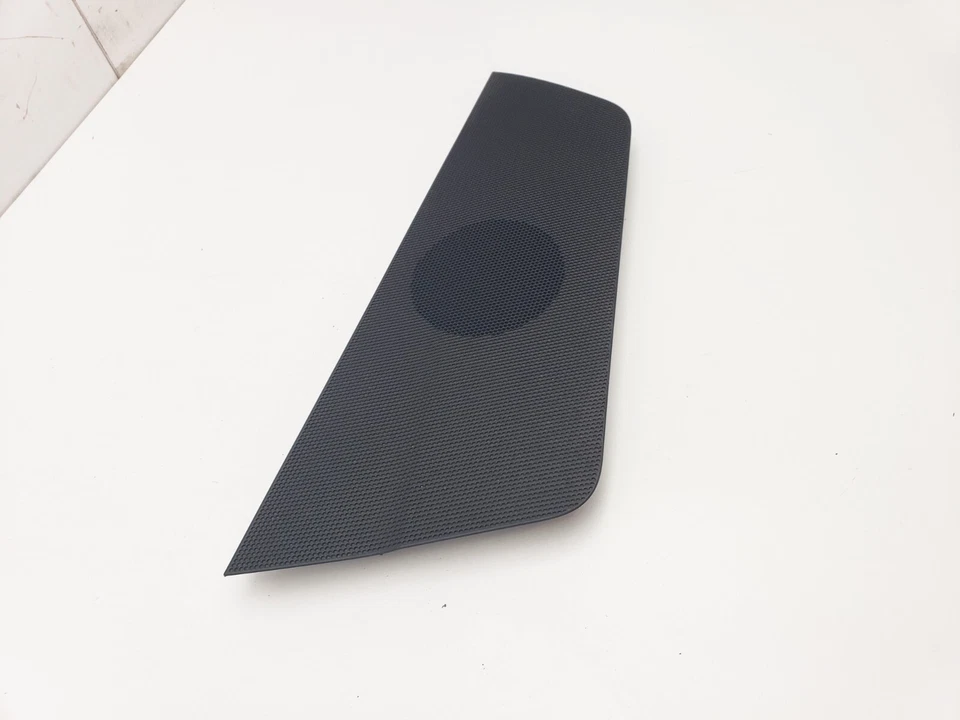 VOLKSWAGEN GOLF MK8 DASHBOARD UPPER SPEAKER TRIM COVER 2021 5H2858122A - Image 3 of 4