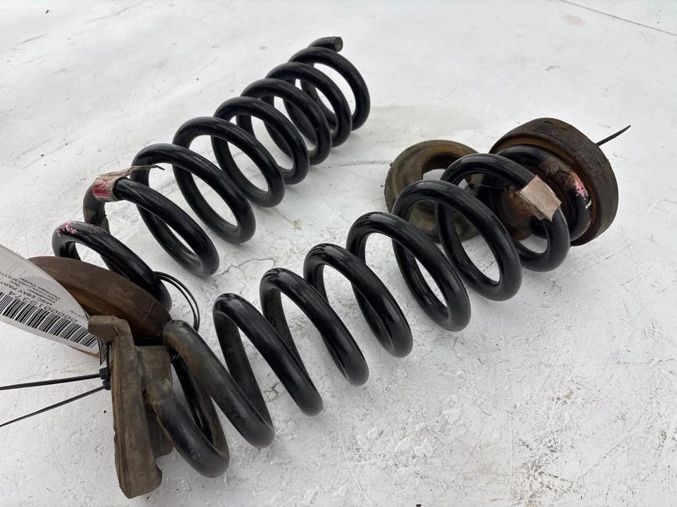 2015-2018 Cadillac ATS AWD Rear Right & Left Coil Springs OEM - Image 3 of 4