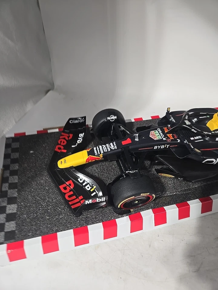 Maisto RB19 1/10 Oracle Red Bull RC Formula Racing car W/ Battery No Remote New - Image 3 of 4
