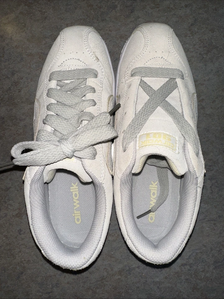 Zapato de Skateboard DE COLECCIÓN AIRWALK 901 CLÁSICO para Mujer Gamuza Crema Talla 7 RARO Y2K Furgonetas Foto 4 de 4