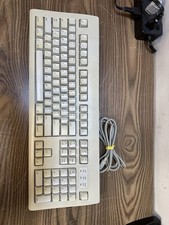 VINTAGE APPLEDESIGN KEYBOARD ADB M2980 SOME YELLOWING