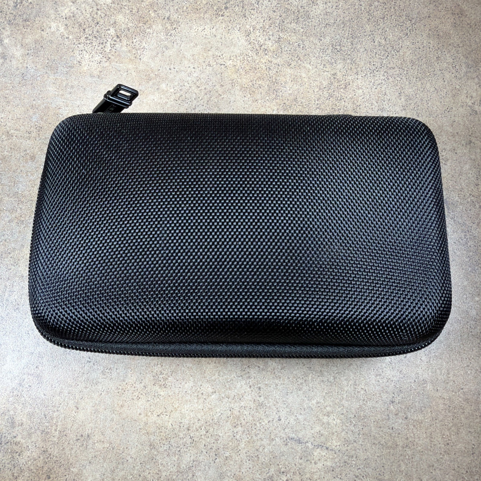 TUMI for Delta Hard Shell Travel Amenity Kit Case Black Zip Pouch Organizer