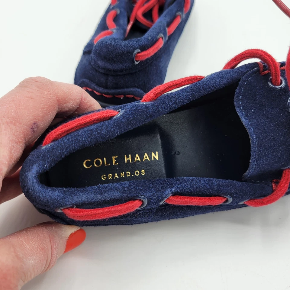 Zapato de gamuza Cole Haan sin cordones para barco Grand Os niños talla 13 azul marino y rojo Foto 3 de 4