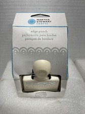 Martha Stewart: Edge Paper Punch Dotted Arches
