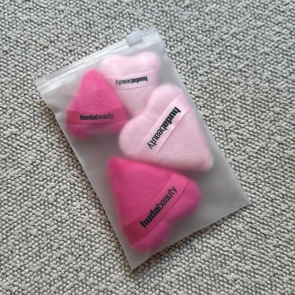 Authentic Huda Beauty Powder Puff Quad Medium & Mini Puffs  Brand New