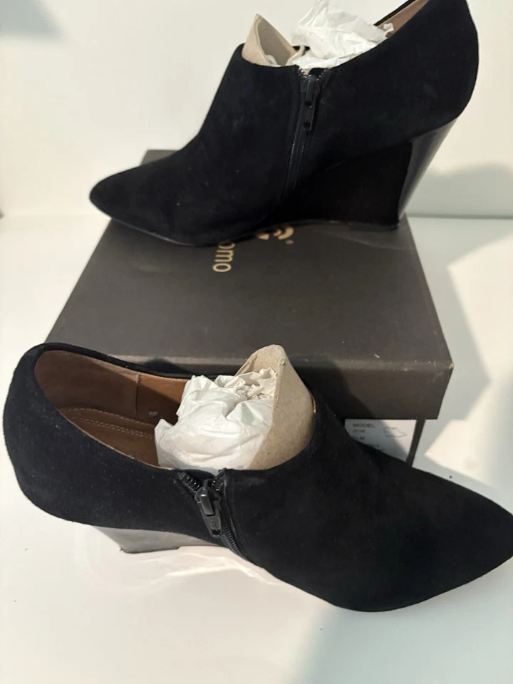 Botas de tornozelo Corso Como modelo 23108 camurça preta tamanho 9 1/2 - Imagem 4 de 4