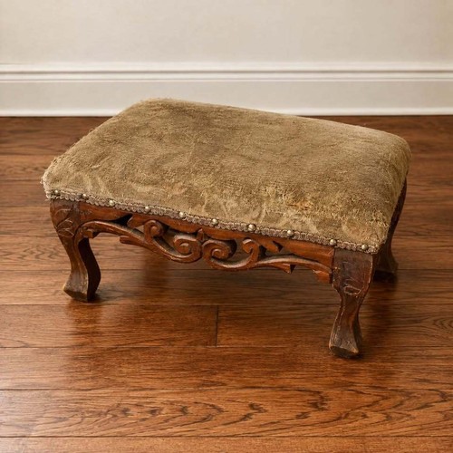 Vintage Rococo Louis XV Style Carved Wood Footstool Ornate Cabriole Leg Ottoman