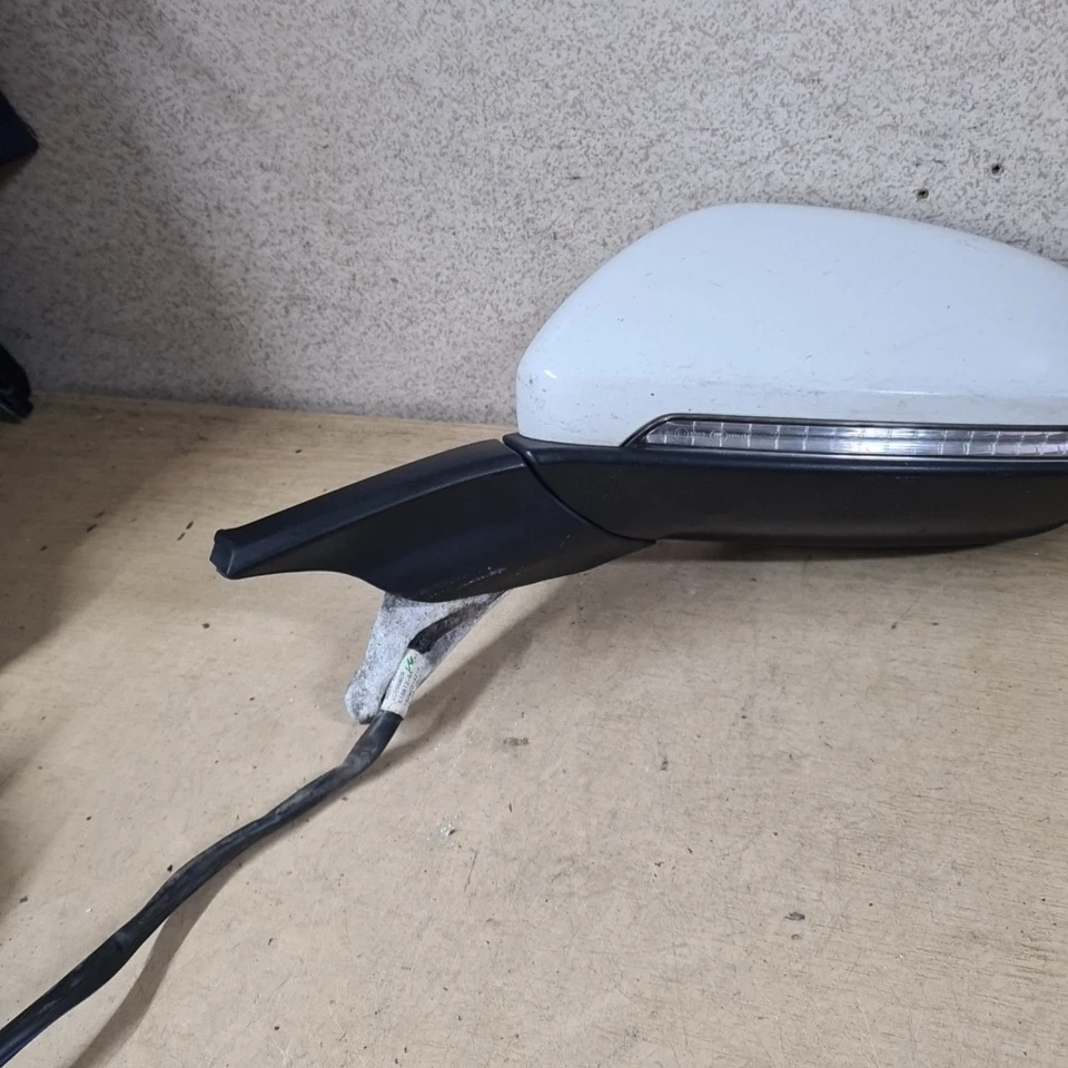 VW GOLF MK7 13-20 ESPEJO RETROVISOR PASAJERO LADO IZQUIERDO EN BLANCO 021277 PLEGADO ELÉCTRICO Foto 4 de 4