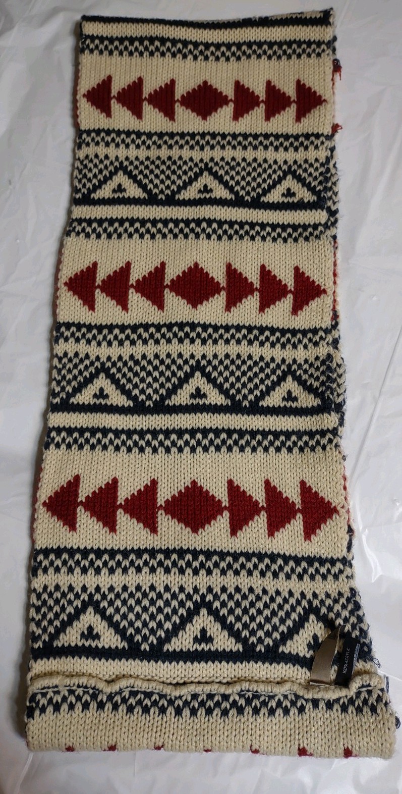 Look Aspencore Geometric Pattern Knitted Infinity… - image 2